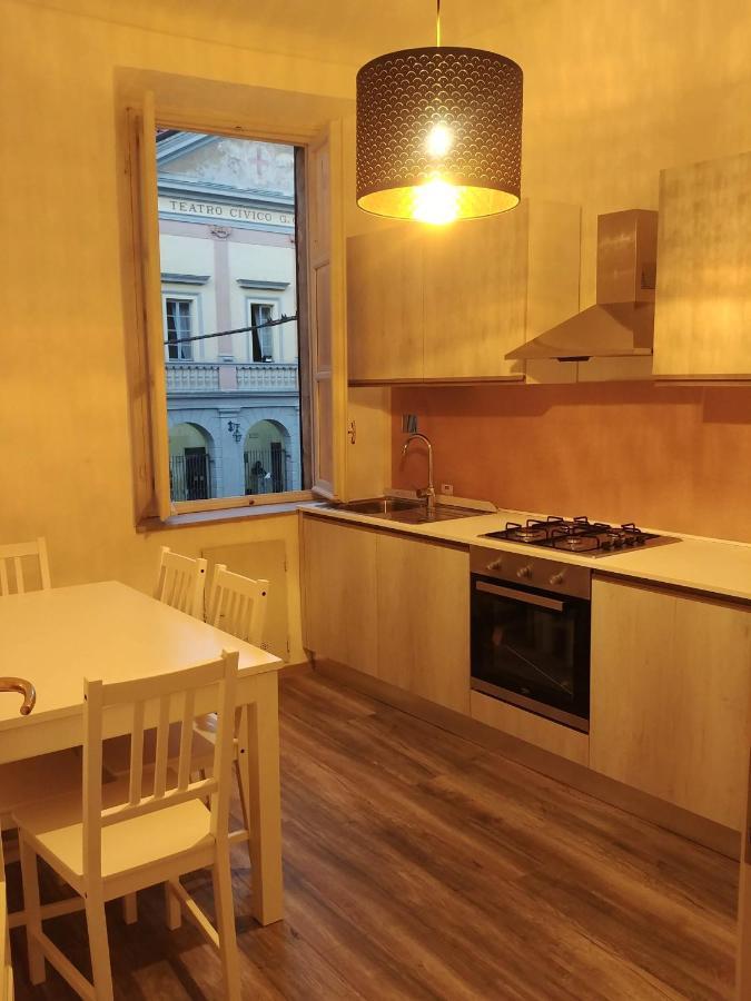 Dolce Eporedia Intero Alloggio Nel Centro Storico Ивреа Экстерьер фото